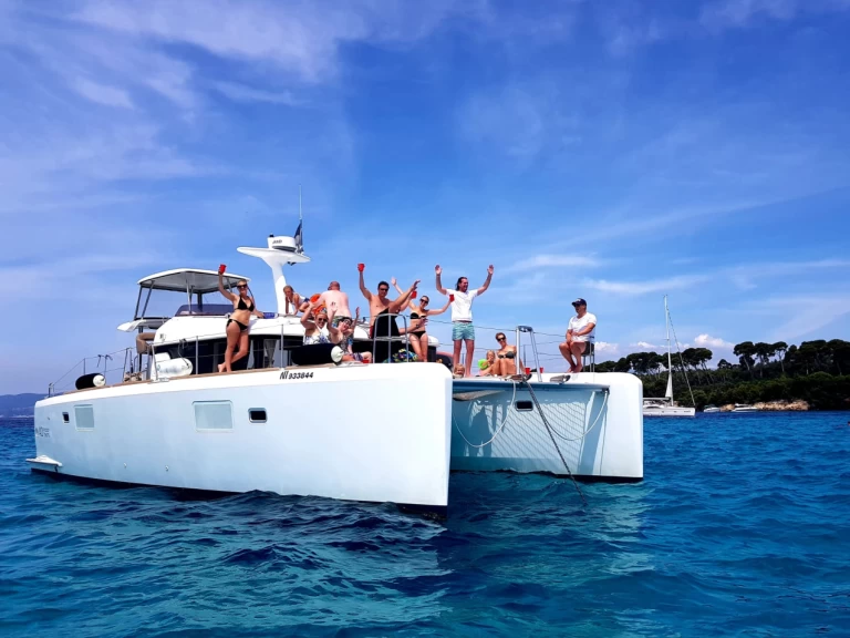 Hire a Lagoon Lagoon 40 Cannes