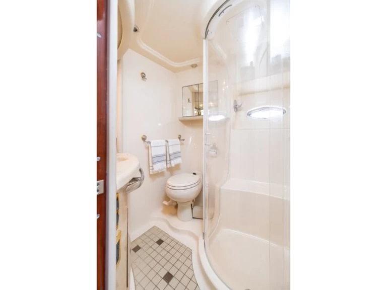 Yacht hire Marina Del Rey cheap 600 Sun sport