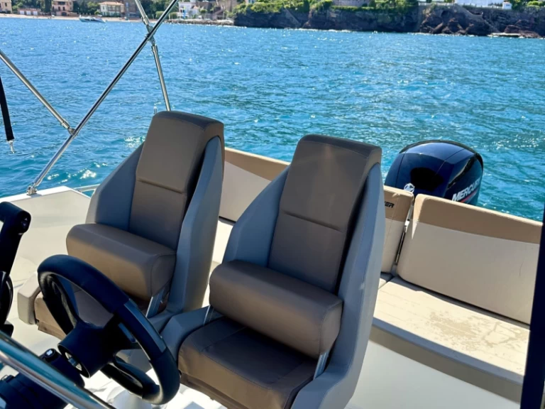 Yacht hire Marseille cheap Activ 605 Open
