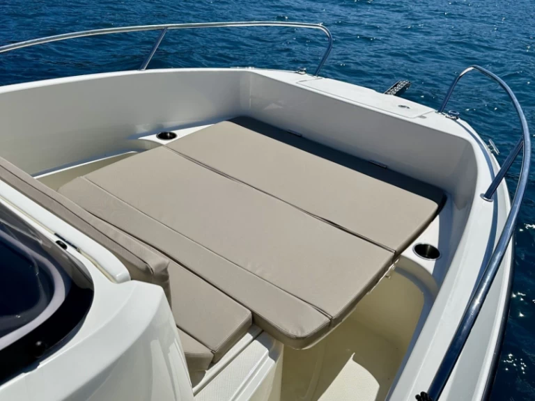 Hire Motorboat with or without skipper Quicksilver Marseille