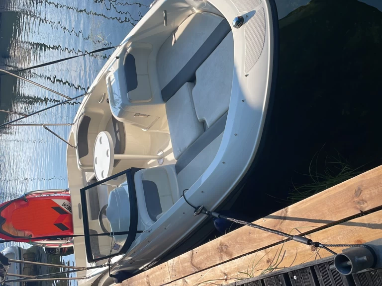 Yacht hire Conjux cheap Element E5