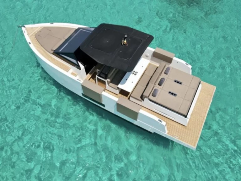 Yacht charter Cannes - De Antonio D34 on SamBoat