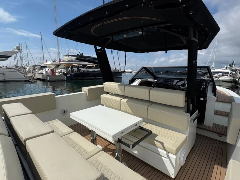 Yacht hire Cannes cheap D34