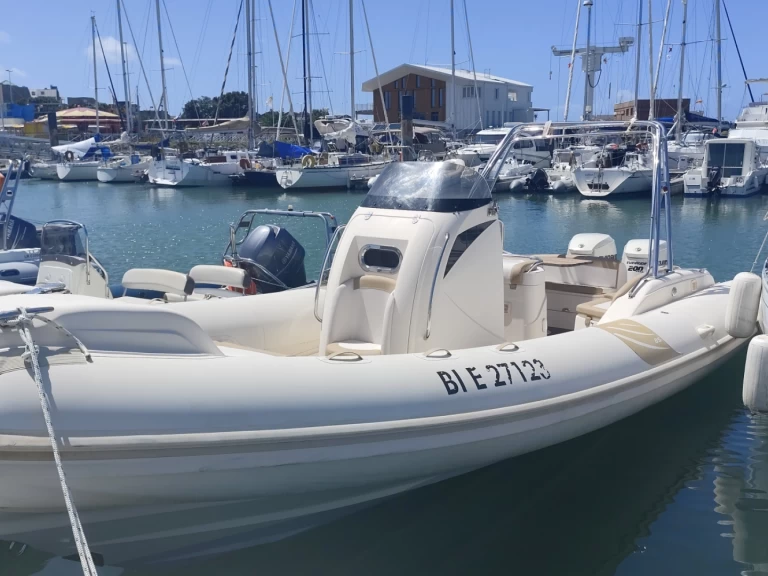 Hire RIB with or without skipper Bsc La Rochelle