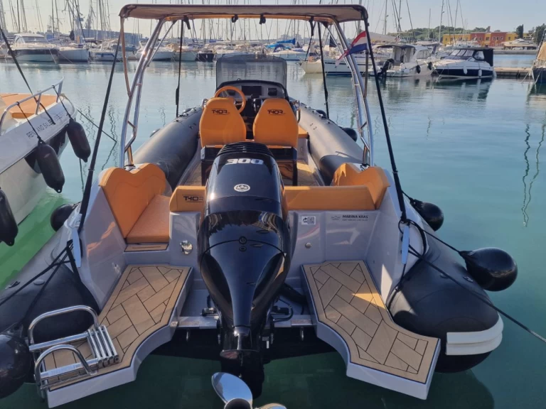 Hire RIB with or without skipper Prua al vento Pula
