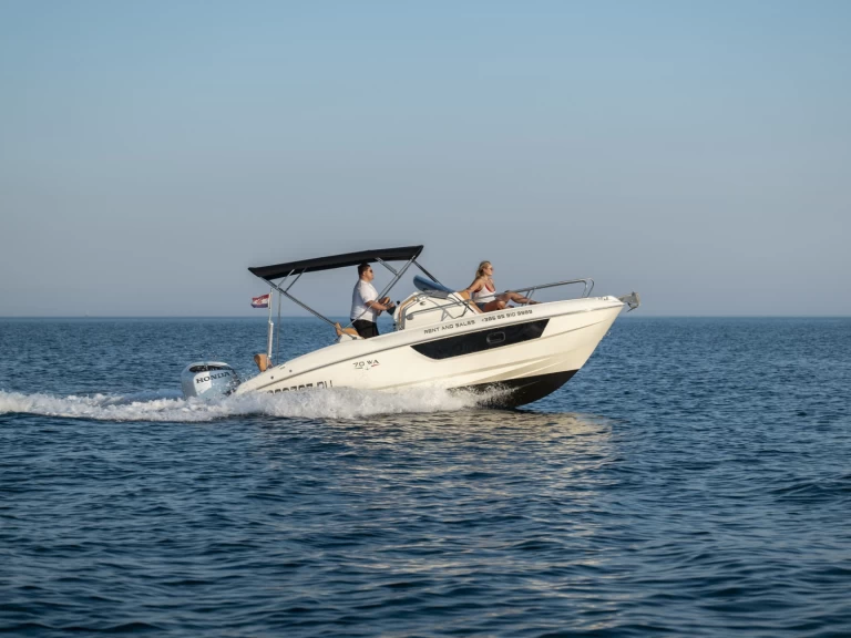 Yacht charter Marina Polesana - Prua al vento 7.0WA on SamBoat