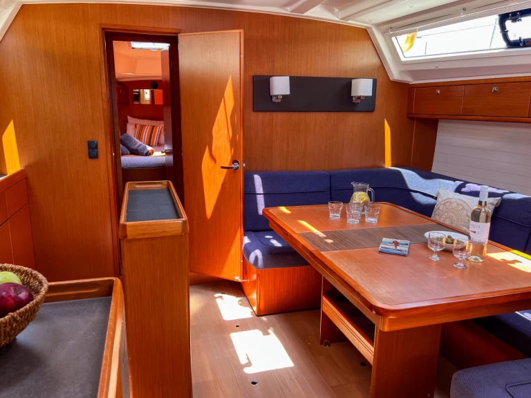 Hire a Bavaria Cruiser 46 Vlycho