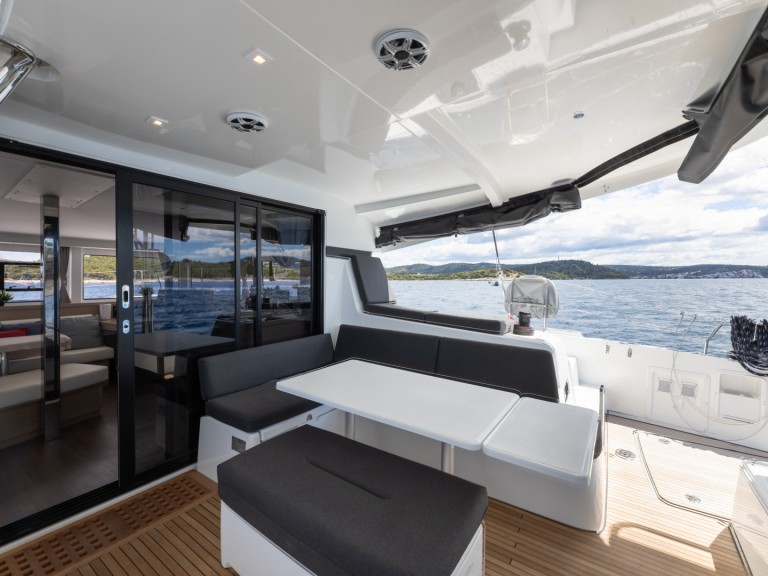 Charter a Lagoon Lagoon 42 Millenium in Rogoznica on Samboat