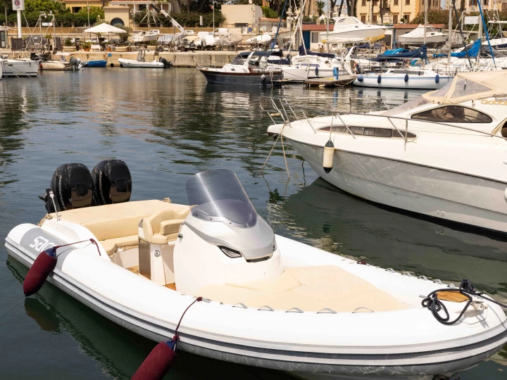 Charter a Sacs Strider 9 in Marsala on Samboat