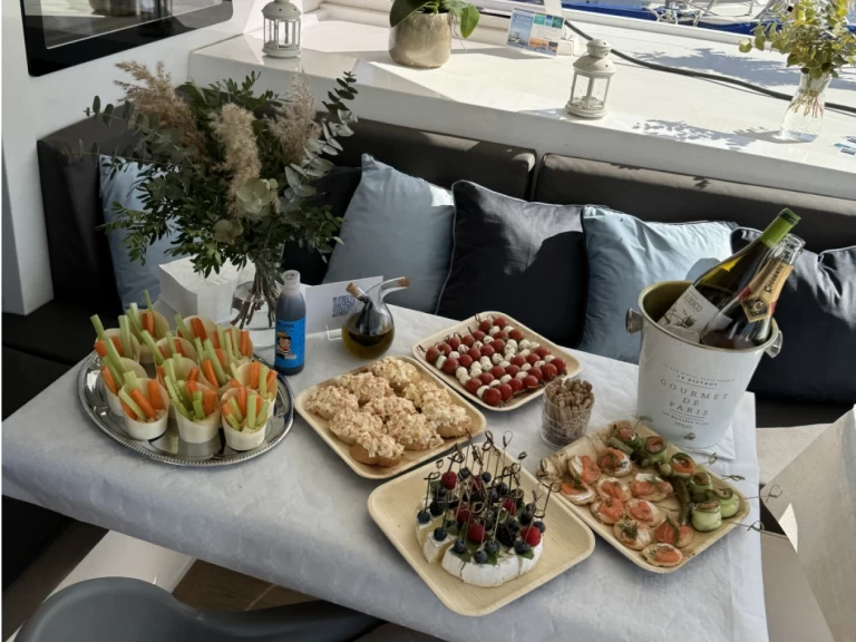 Hire Catamaran with or without skipper Bavaria Dénia