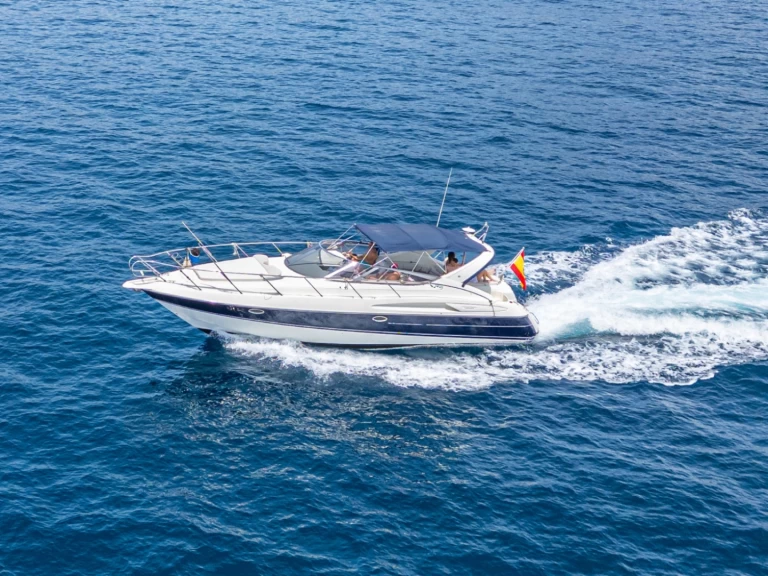 Motorboat hire in Palma de Mallorca - Cranchi Endurance 39