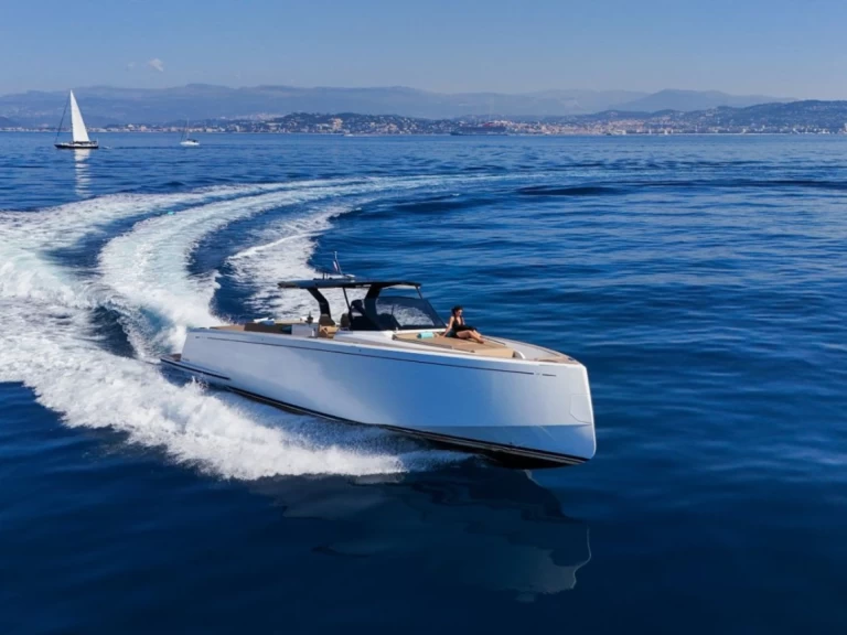 Yacht hire Cannes cheap Pardo 50
