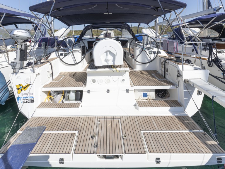 Yacht hire San Vincenzo cheap Dufour 500 Grand Large