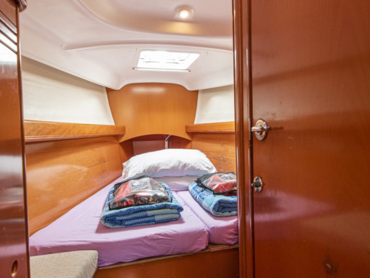 Hire a Bénéteau First 40.7 San Vincenzo