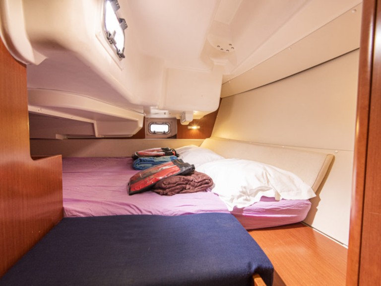 Bénéteau Oceanis 34 charter bareboat or skippered in  San Vincenzo