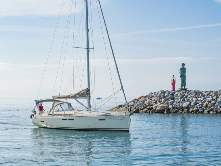 Sailboat hire in San Vincenzo - Jeanneau Sun Odyssey 449
