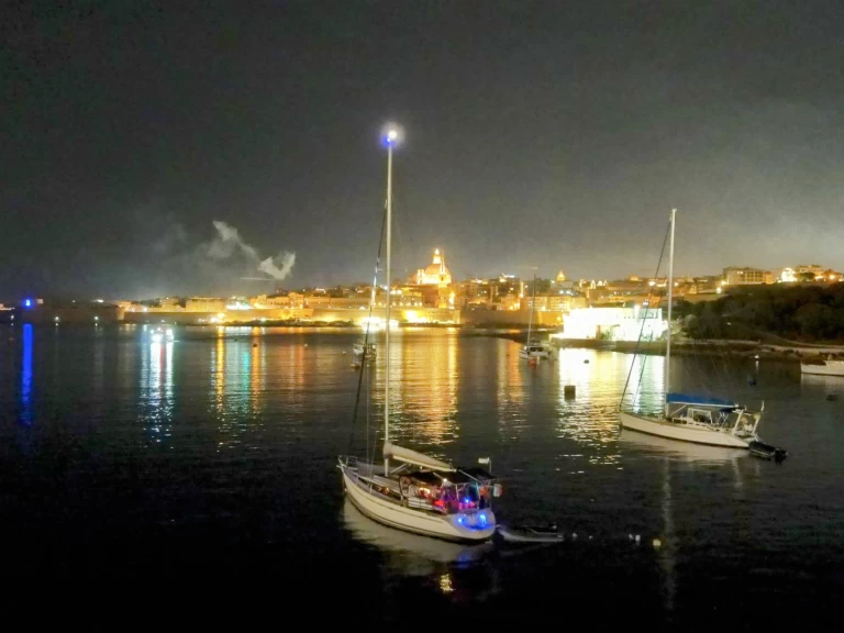 Hire a Bénéteau First 45 F5 Sliema