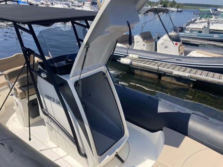 Hire a Bwa Sport 24 GTO Sanguinet