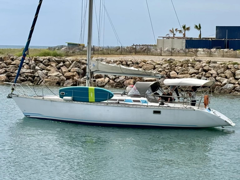 Yacht hire Le Barcarès cheap Sun Legend 41