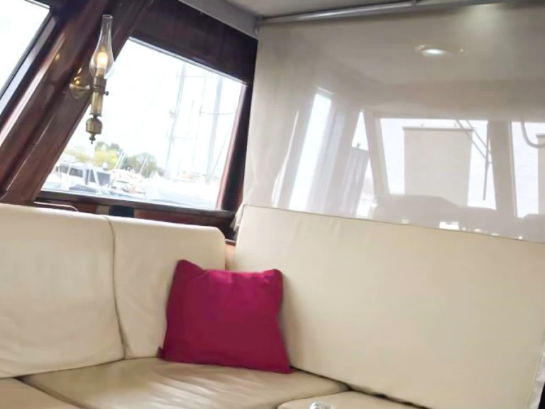 Luxury Yacht to hire Olbia at the best price