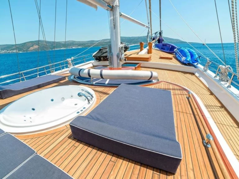 Sailboat hire in Bodrum - Gulet Custom Built Gulet