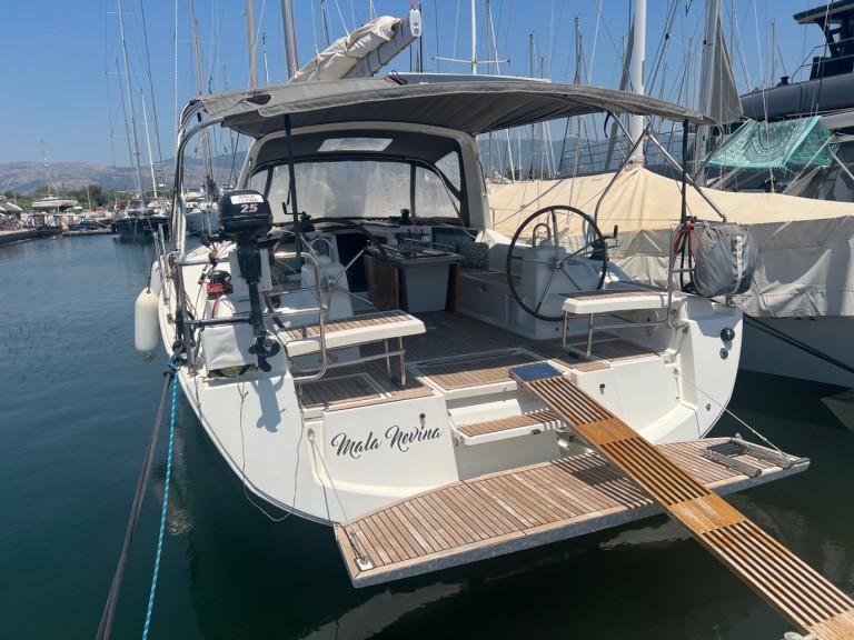 Sailboat hire in Préveza - Bénéteau Oceanis 41.1