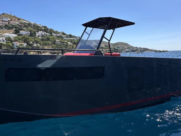 Hire a BravaBoats BA 75 Roses