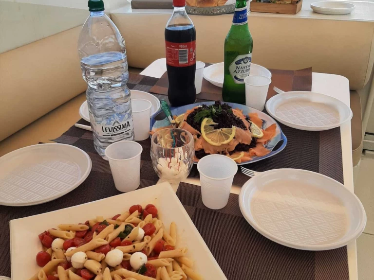 Charter a Ferretti Craft Open 42 in Palermo on Samboat