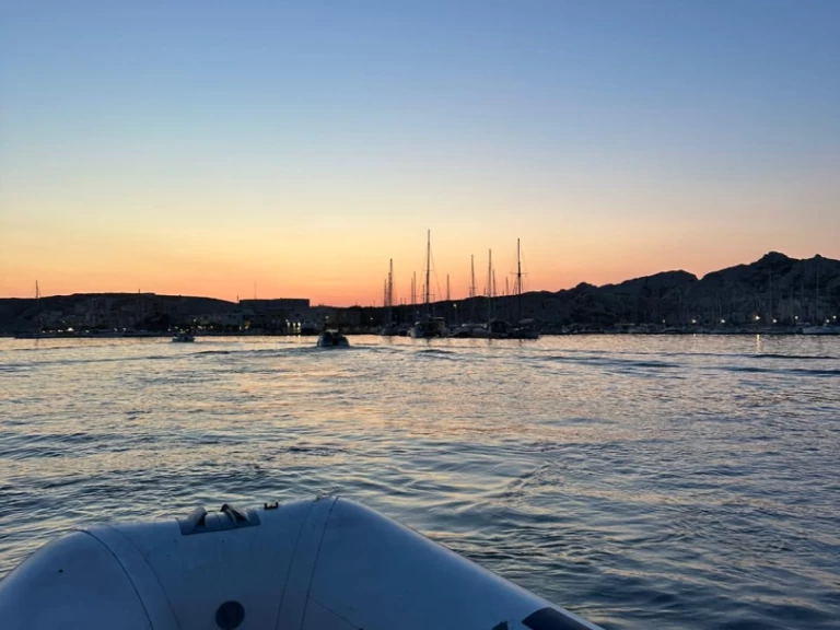 Hire RIB Lomac with a boat licence