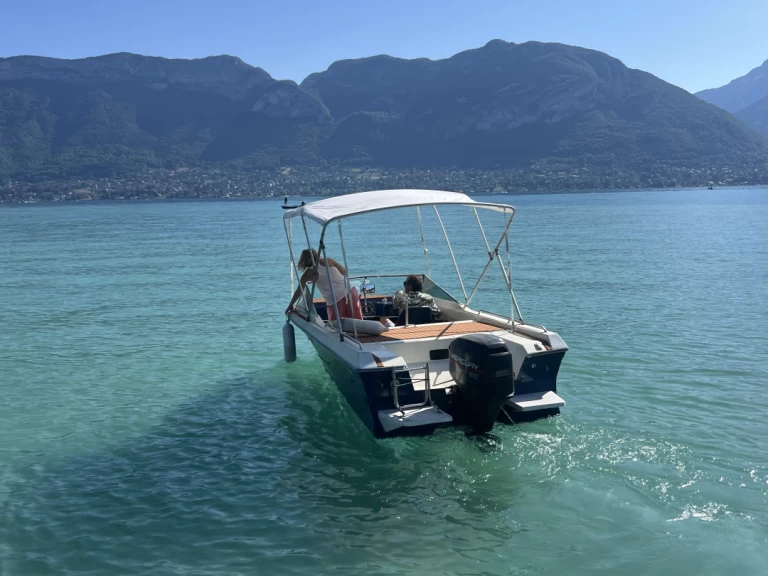 Savoie Marine Etoile Filante charter bareboat or skippered in  Annecy