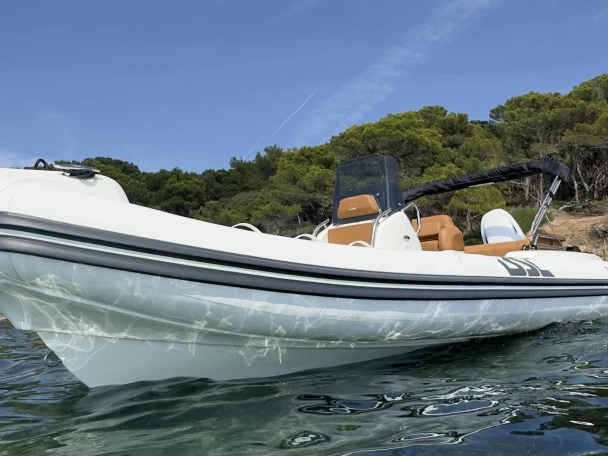 RIB to hire Hyères at the best price