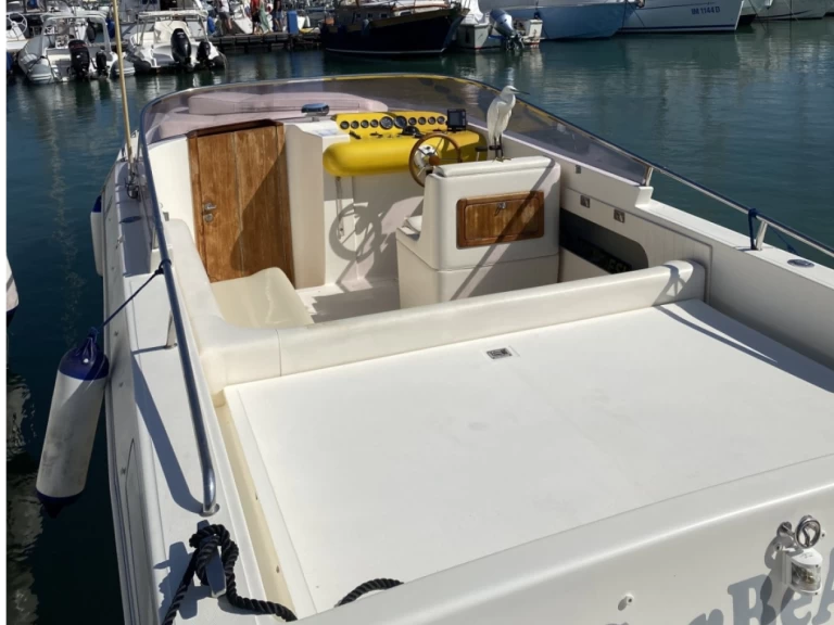 Molinari AIRON MARINE  charter bareboat or skippered in  Talamone