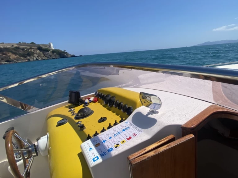 Yacht charter Talamone - Molinari AIRON MARINE  on SamBoat