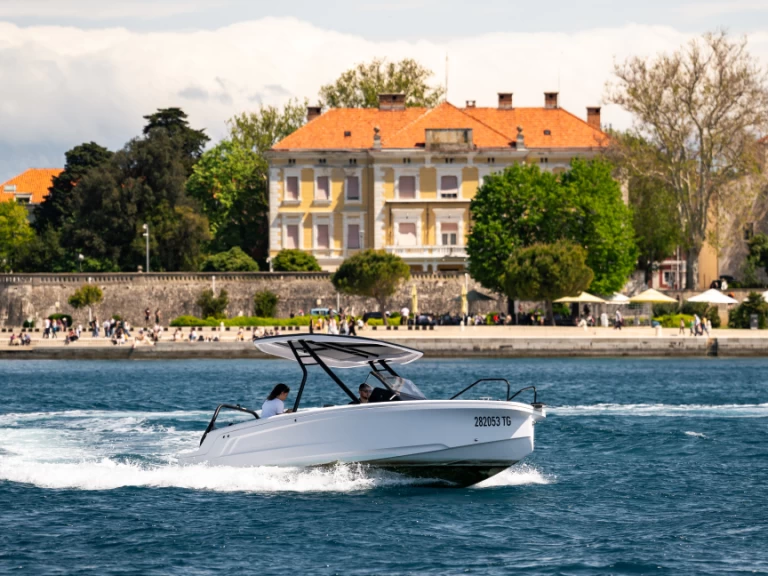 Charter a Axopar 22 T-TOP in Zadar on Samboat
