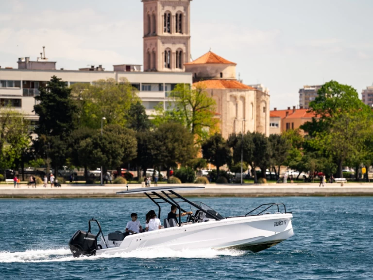 Hire Motorboat with or without skipper Axopar Zadar