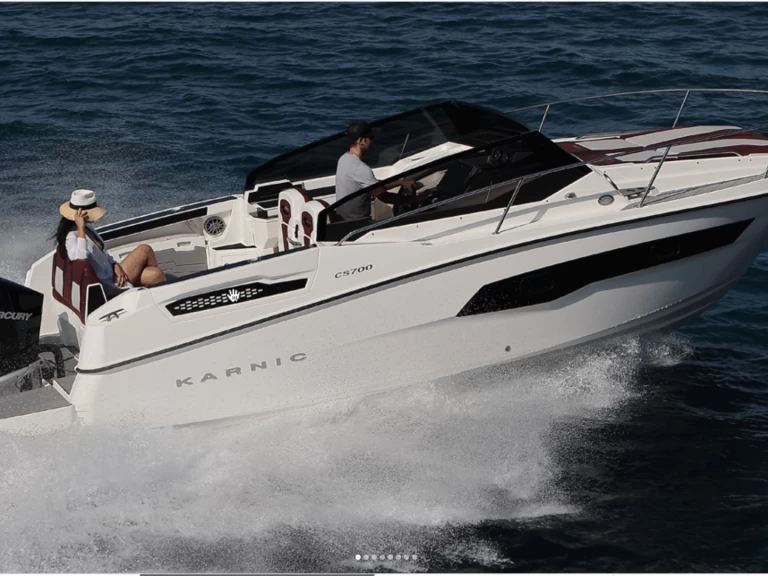 Yacht charter Sant Antoni de Portmany - Karnic 700 HT on SamBoat