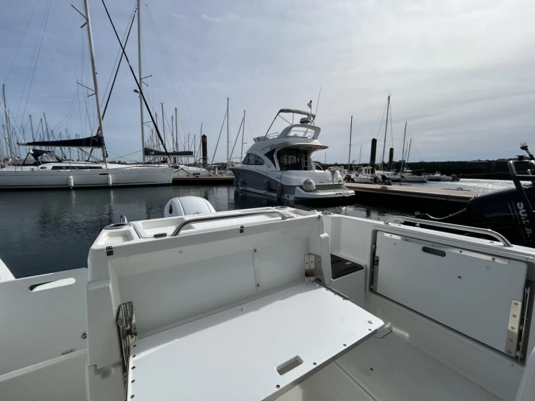 Hire Motorboat with or without skipper Bénéteau Brest