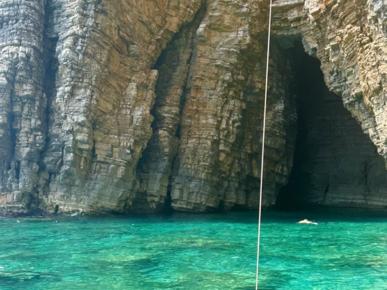 Yacht charter Budva - Elan Elan 500 on SamBoat