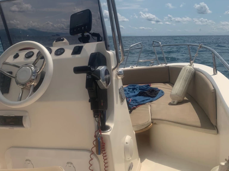 Yacht charter Celle Ligure - Ferrario Winnebago  on SamBoat