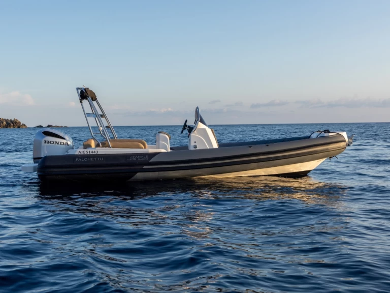 Hire RIB Fanale marine  with a boat licence