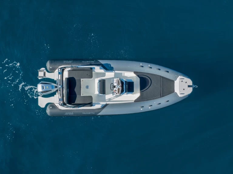 Yacht charter Porto Pollo - Fanale marine  FANALE 700 FALCHETTU on SamBoat