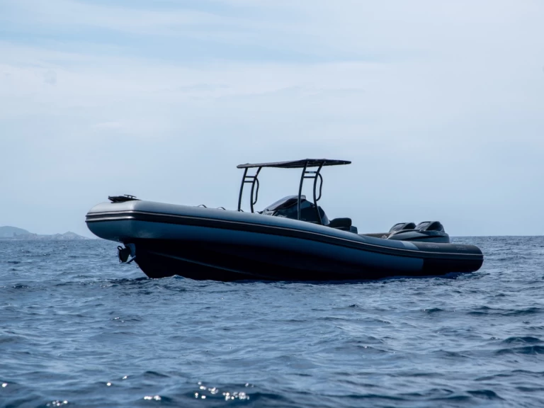RIB hire in Porto Pollo - U FANALE LIBECCIU 1000