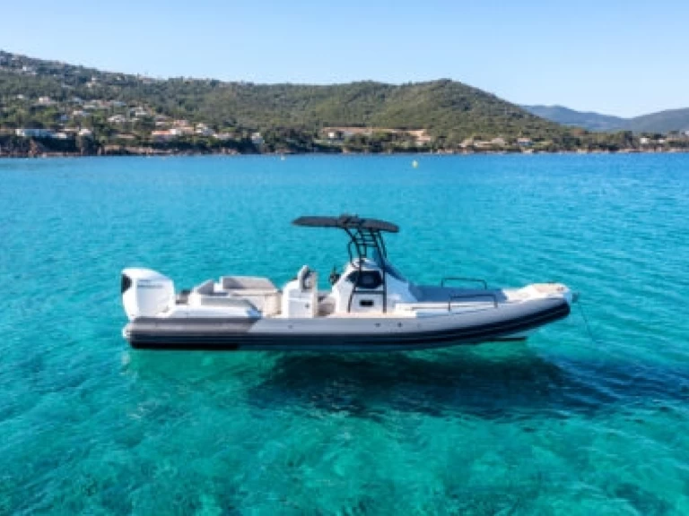 Hire RIB Fanale marine  with a boat licence