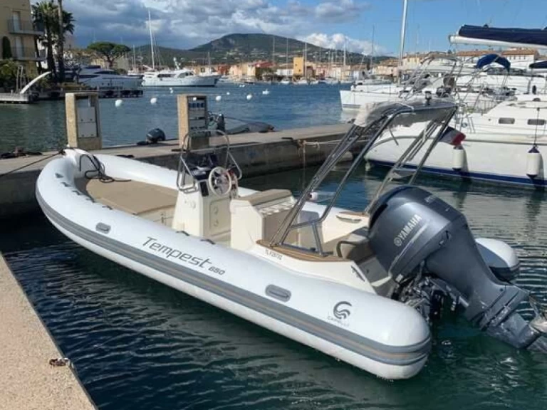 Hire a Capelli Tempest 650 Port Grimaud