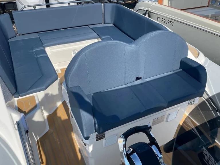 Yacht charter Port Grimaud - Joker Boat JOKER 28 on SamBoat