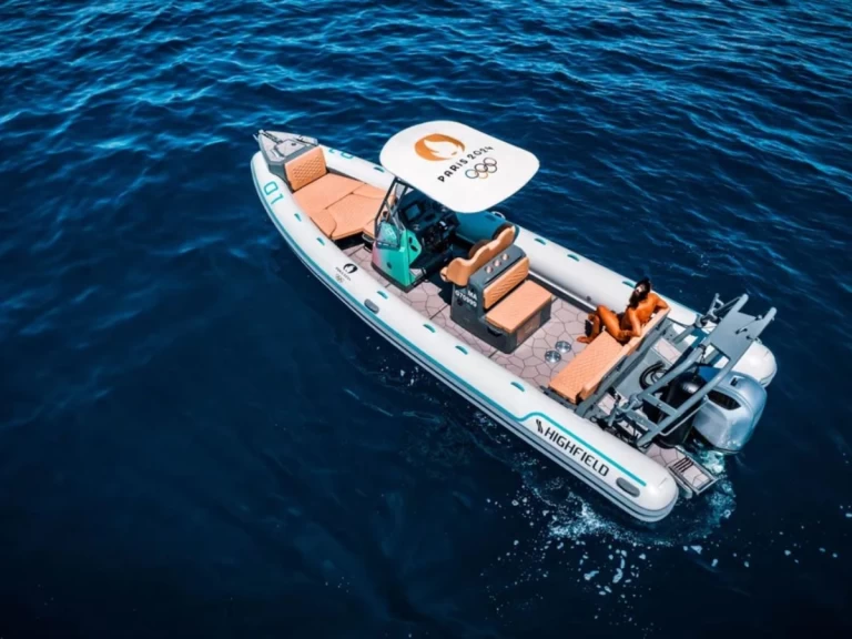 RIB hire in Cogolin - Highfield 760