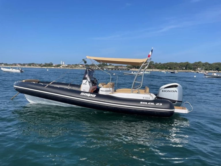 Hire RIB with or without skipper Salpa Cogolin