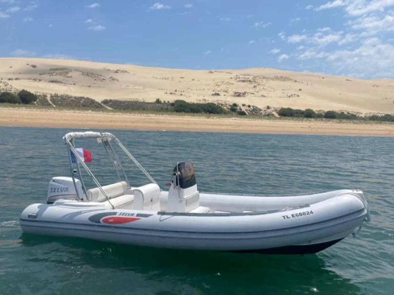 Yacht hire Arcachon cheap selva 600