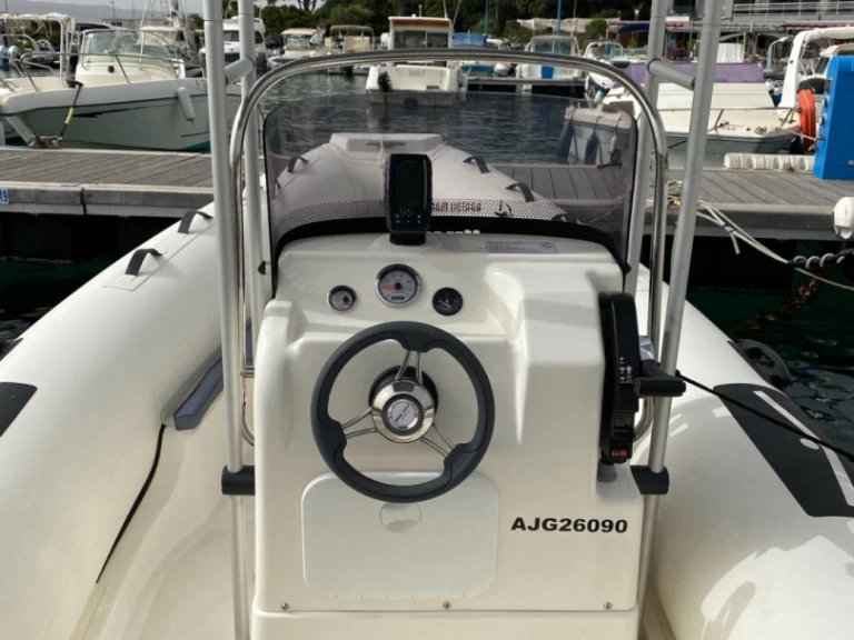 Yacht hire Porto Pollo cheap Marsea SP 90