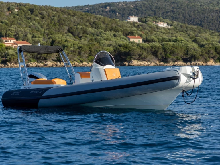 Hire a Fanale marine  FANALE 700 FALCHETTU Porto Pollo